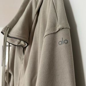 Alo Yoga workout Jacket worn once